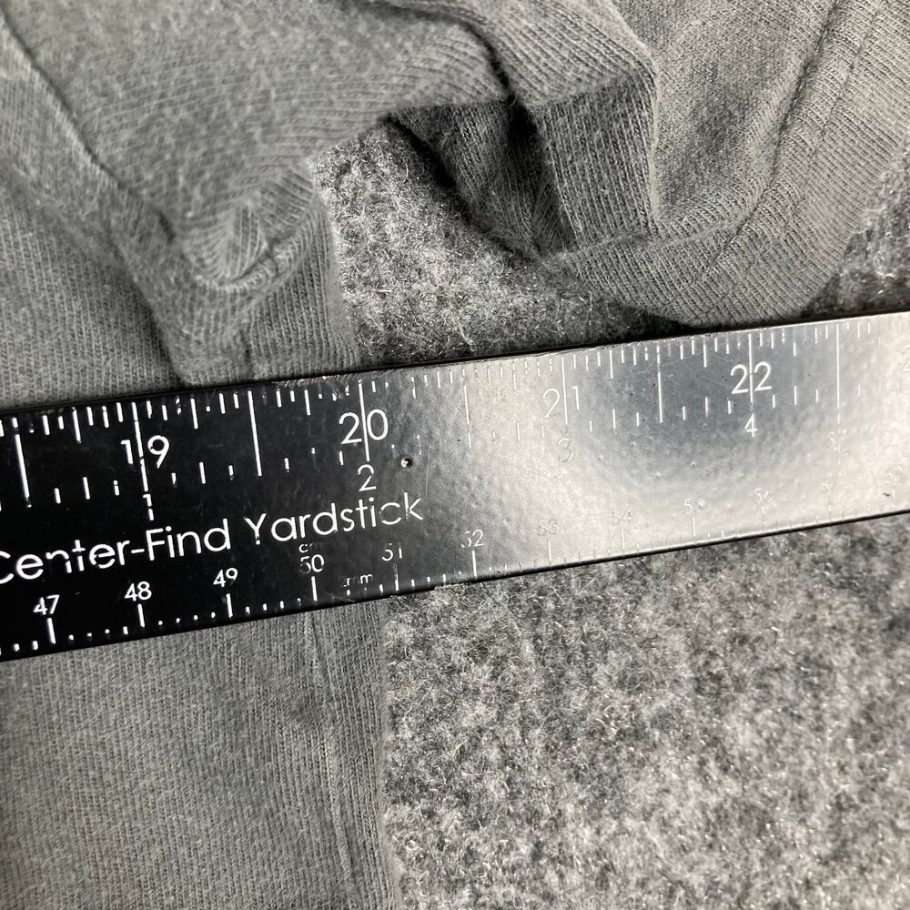 Patagonia T Shirt Mens M Gray Logo Graphic Back Regular Fit USA - Picture 4 of 9